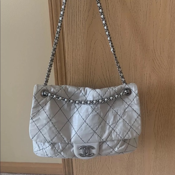 SOLD**Chanel Classic Jumbo XL Maxi Flap Bag - Picture 6 of 14
